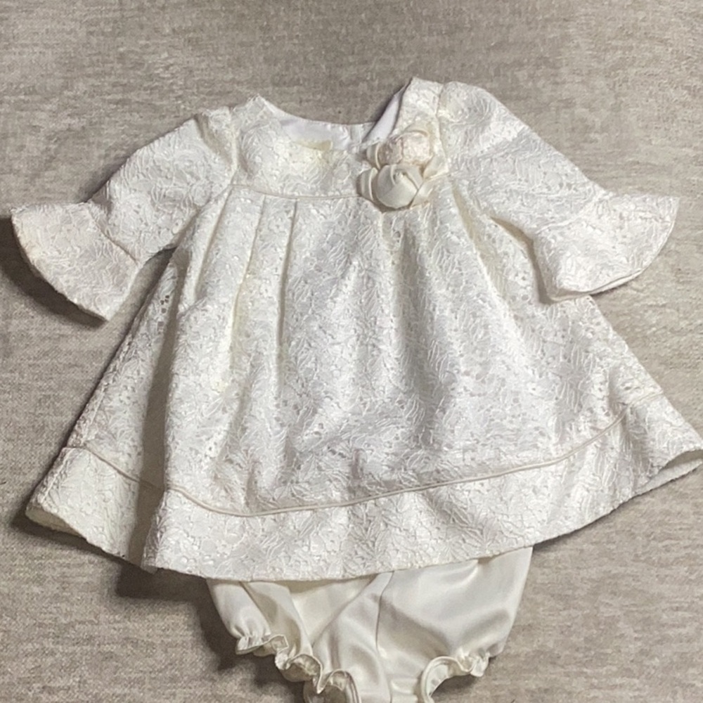 Laura Ashley Cream Lace Kids Formal Dress 18 Mos.